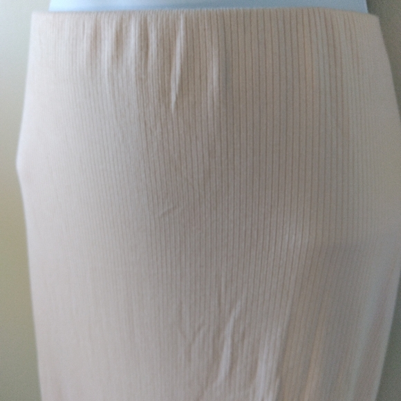 AFRM TORINO TUBE SKIRT IN CREAM TAN, NWOT. PERFECT WARDROPE STAPLE! - Picture 5 of 12